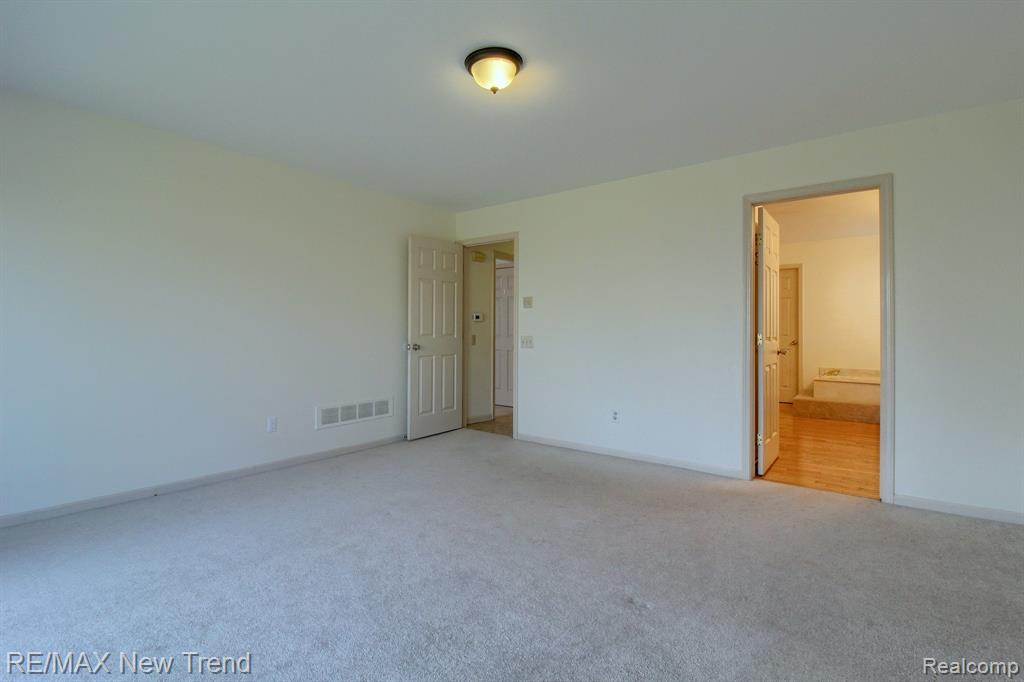 45331 Courtview Trail Property Photo 16