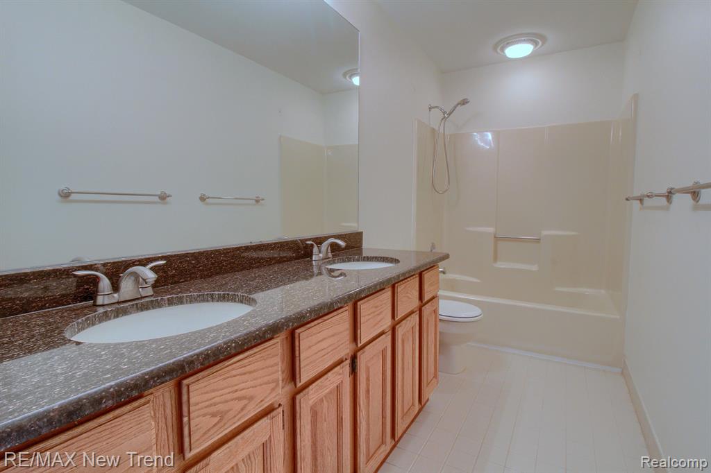 45331 Courtview Trail Property Photo 25