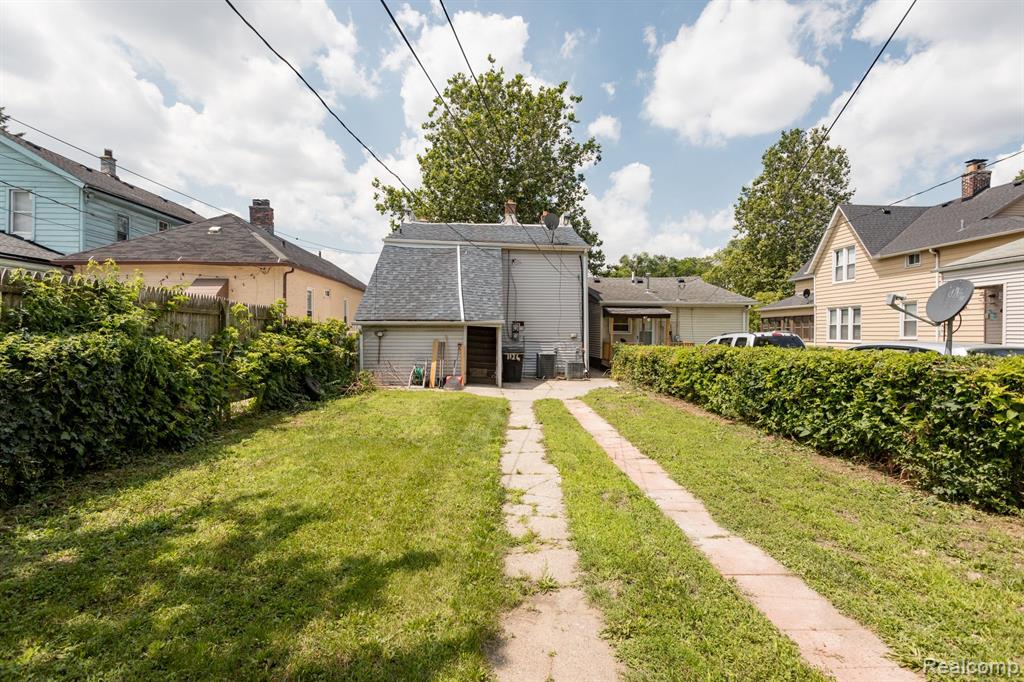 1124 Mckinstry Street Property Photo 10