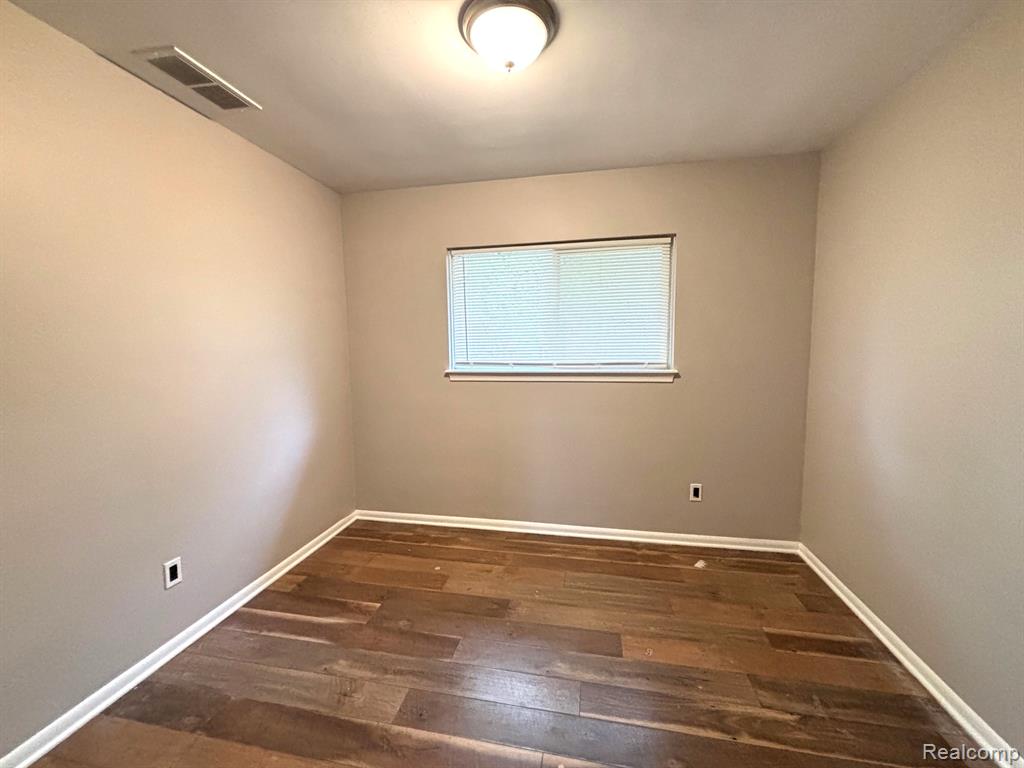 1455 E George Avenue Property Photo 8
