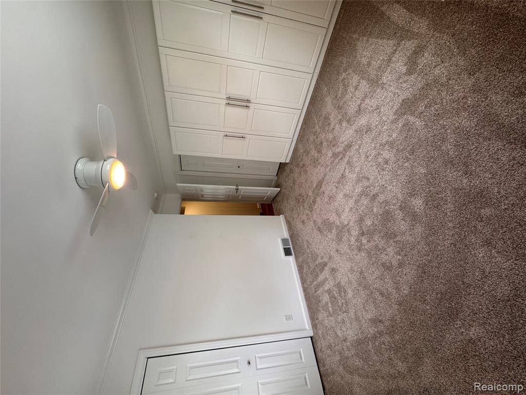 2546 Dorchester Road Property Photo 11