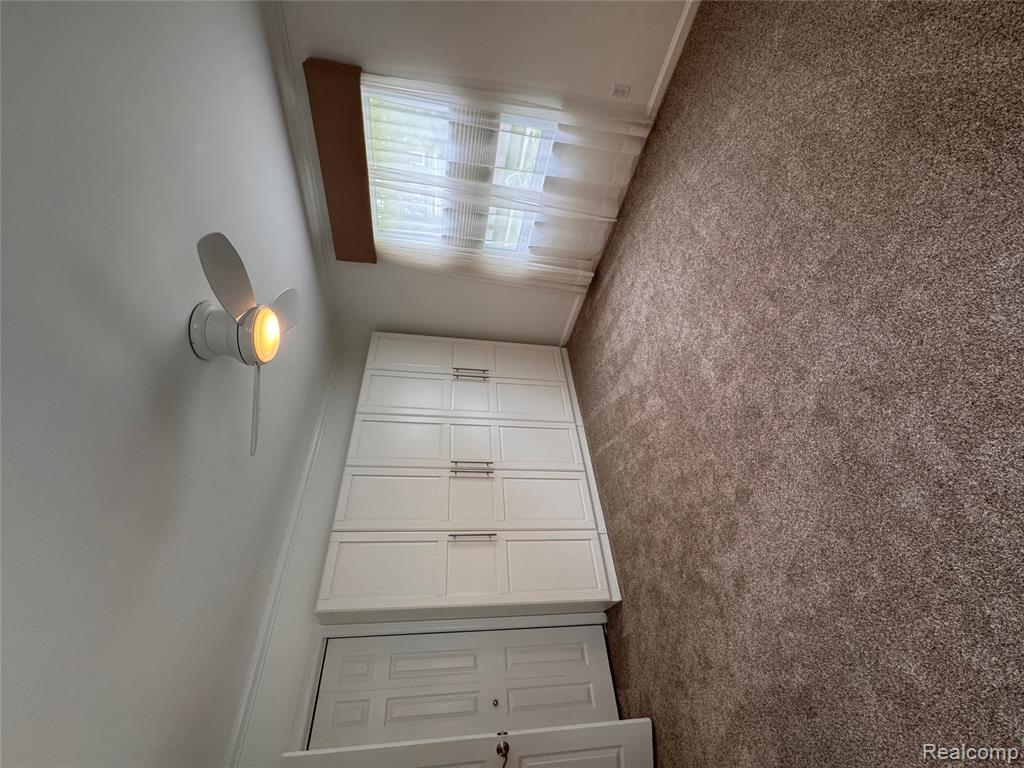 2546 Dorchester Road Property Photo 12