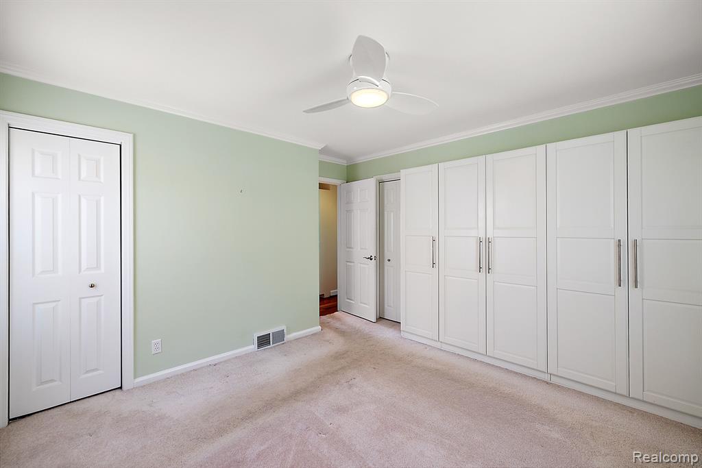 2546 Dorchester Road Property Photo 13
