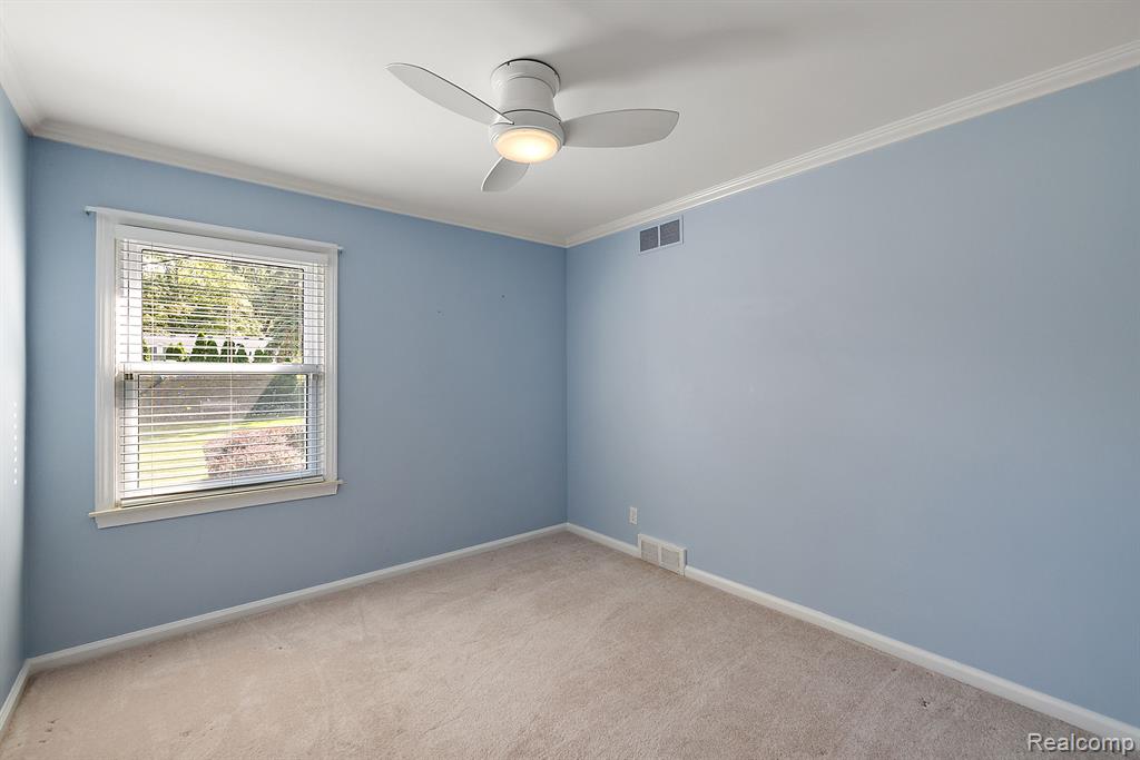 2546 Dorchester Road Property Photo 18