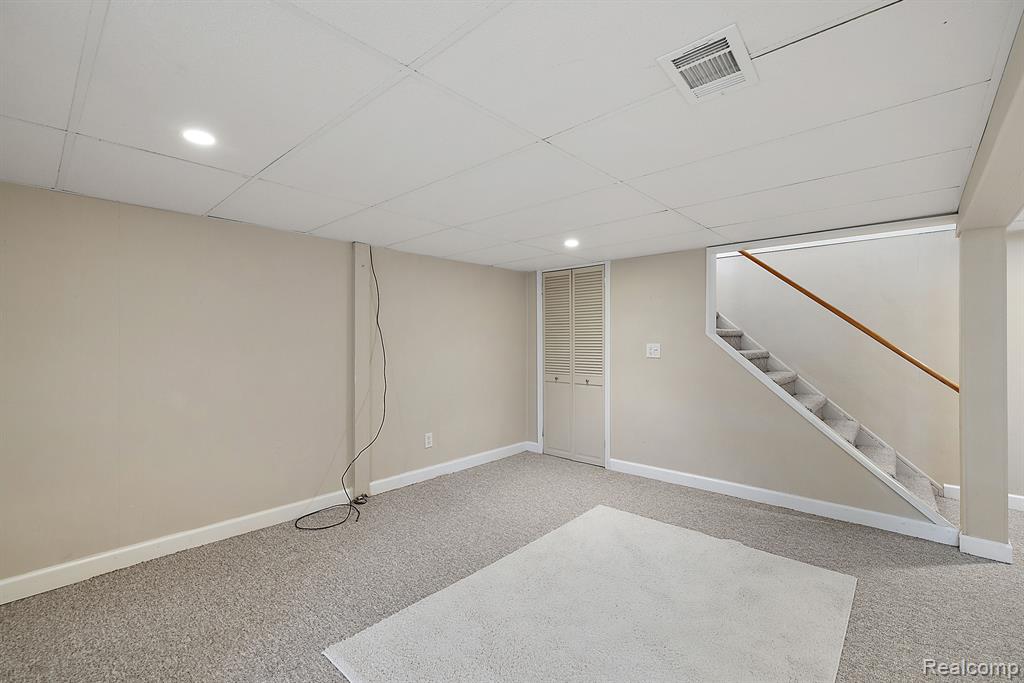 2546 Dorchester Road Property Photo 32