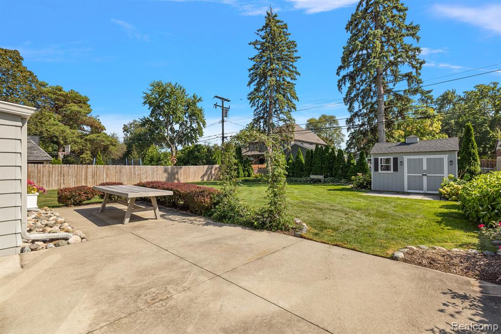 2546 Dorchester Road Property Photo 42