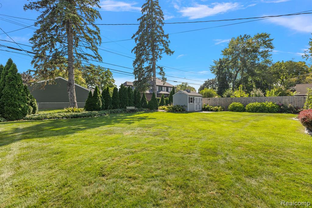 2546 Dorchester Road Property Photo 45
