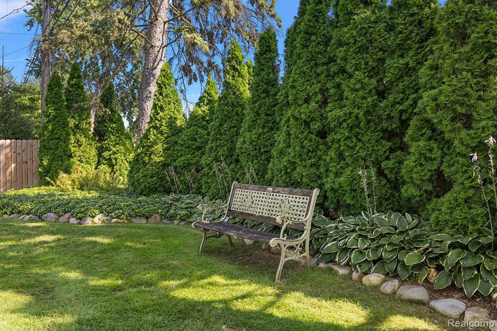 2546 Dorchester Road Property Photo 47