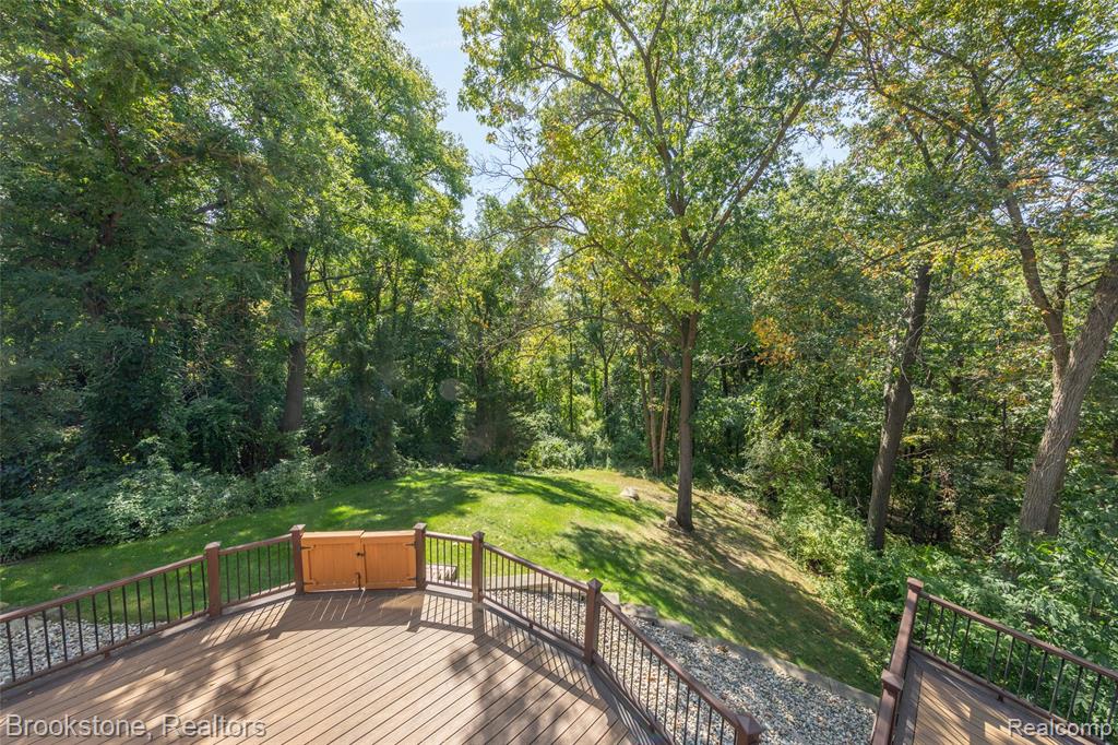 1494 Highpoint Property Photo 8
