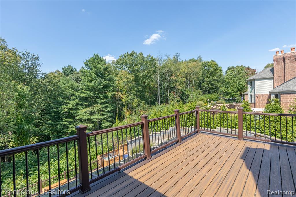 1494 Highpoint Property Photo 13
