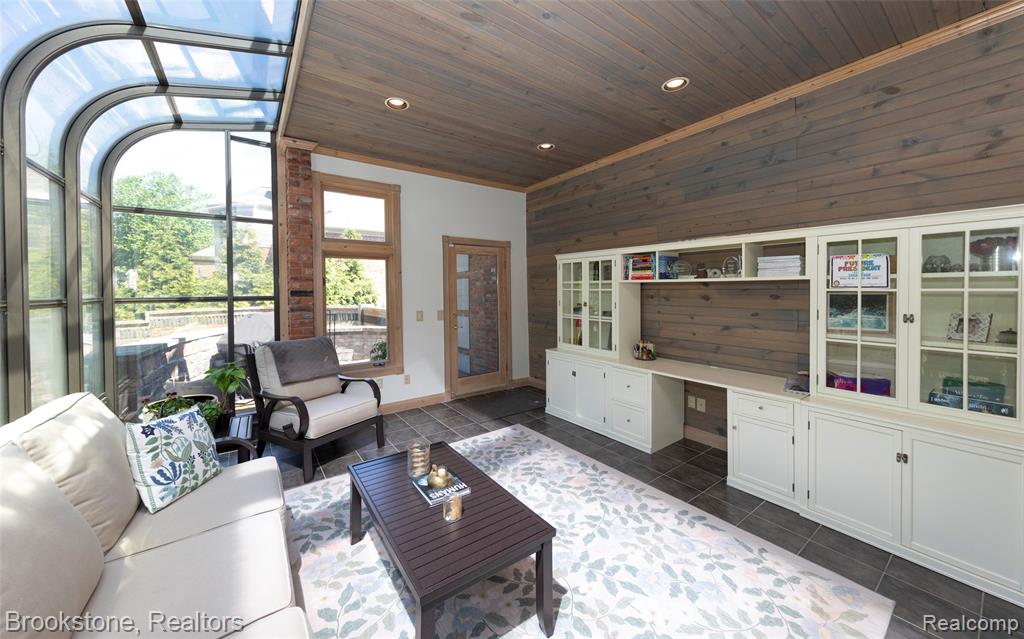 1494 Highpoint Property Photo 35