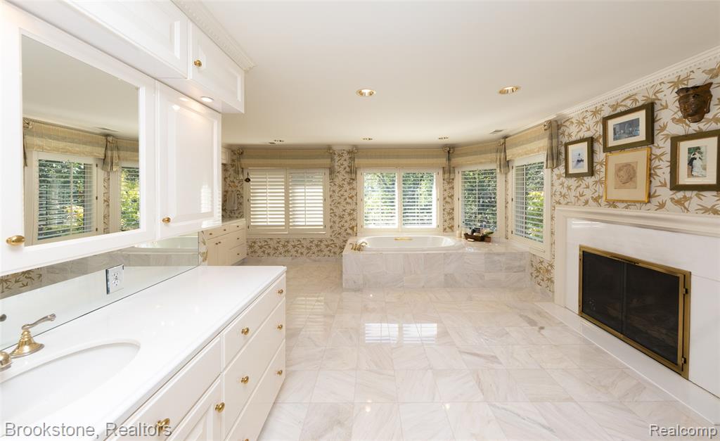 1494 Highpoint Property Photo 50