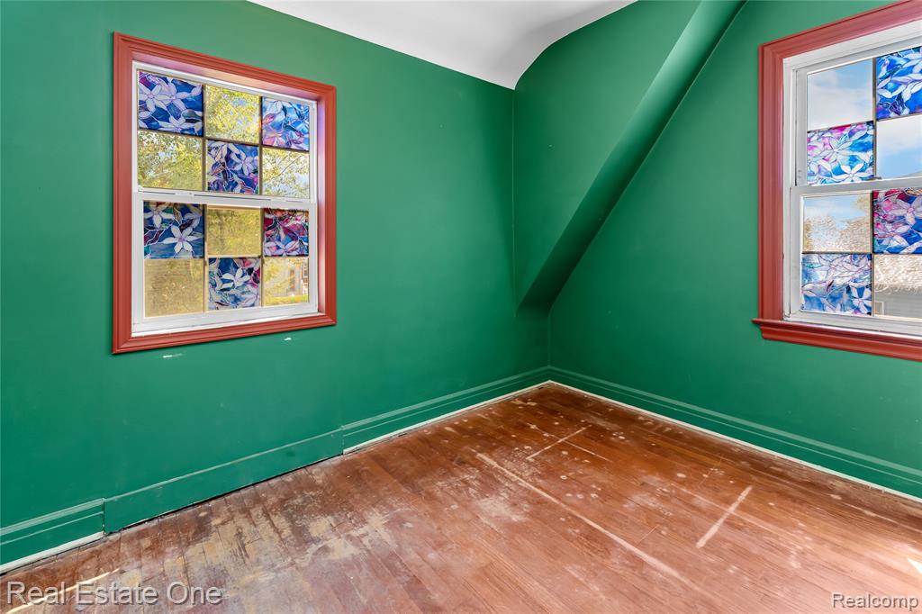 433 Kings Highway Property Photo 18