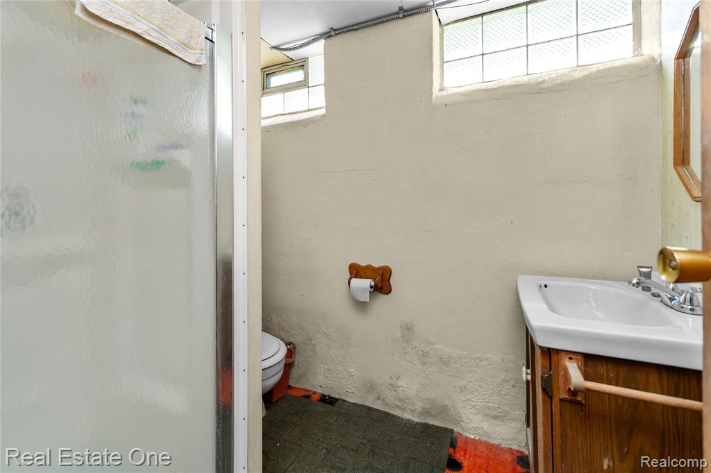 433 Kings Highway Property Photo 24