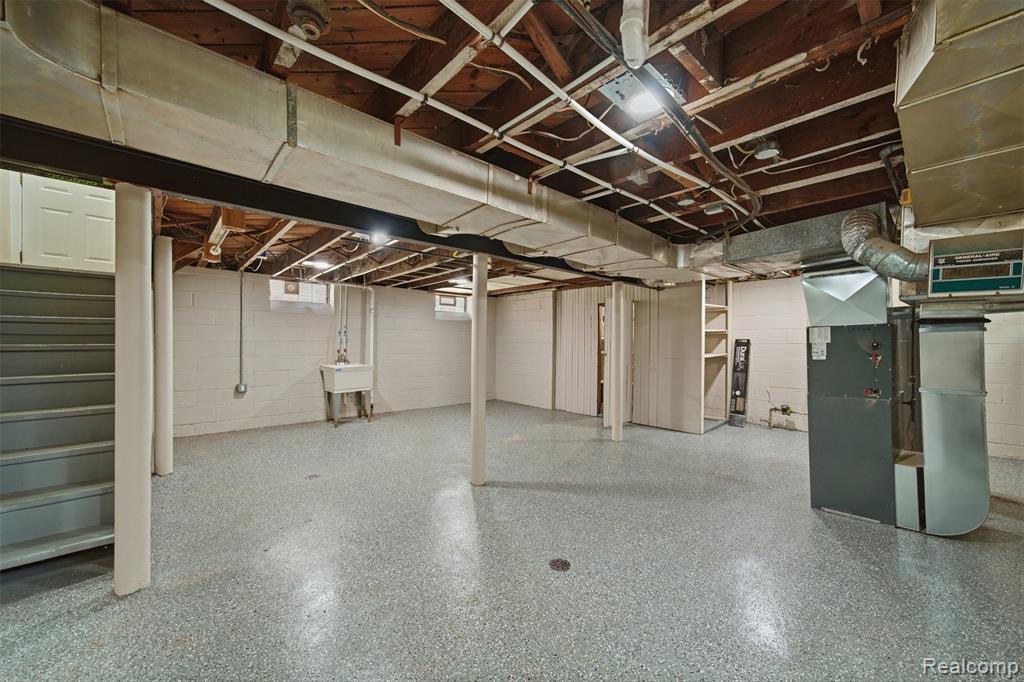 16605 Prevost Street Property Photo 17