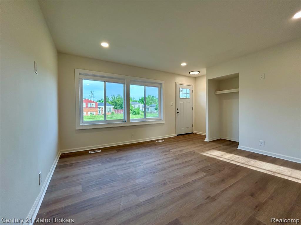 6187 Eldon Road Property Photo 3