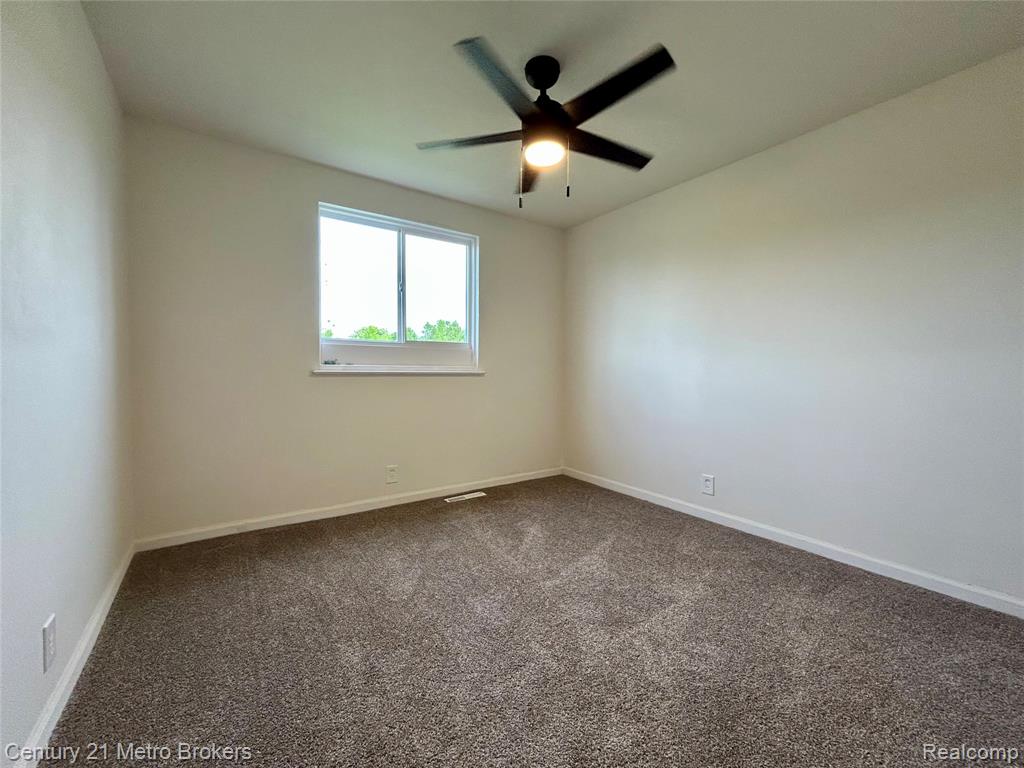 6187 Eldon Road Property Photo 8