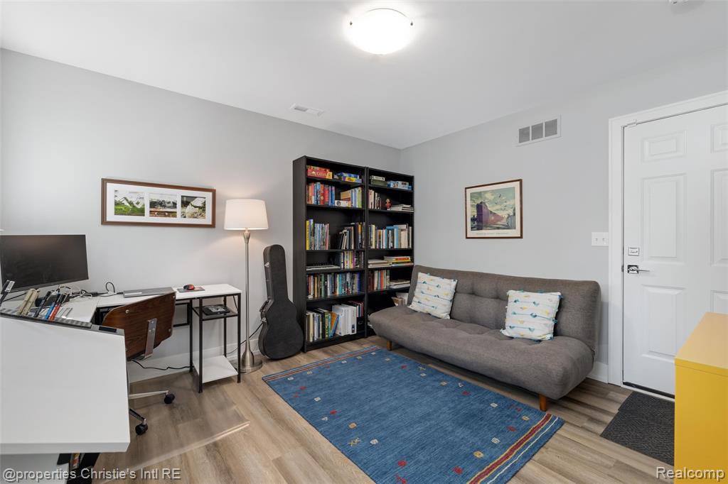 5151 Avery Property Photo 3