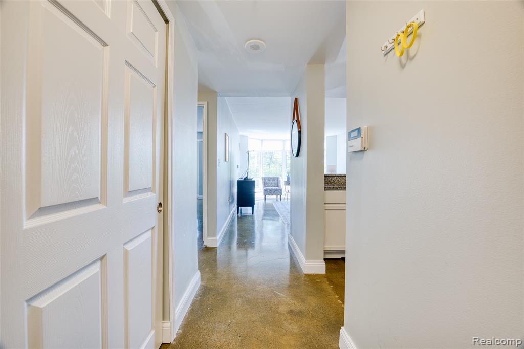 250 E Harbortown Drive Property Photo 14