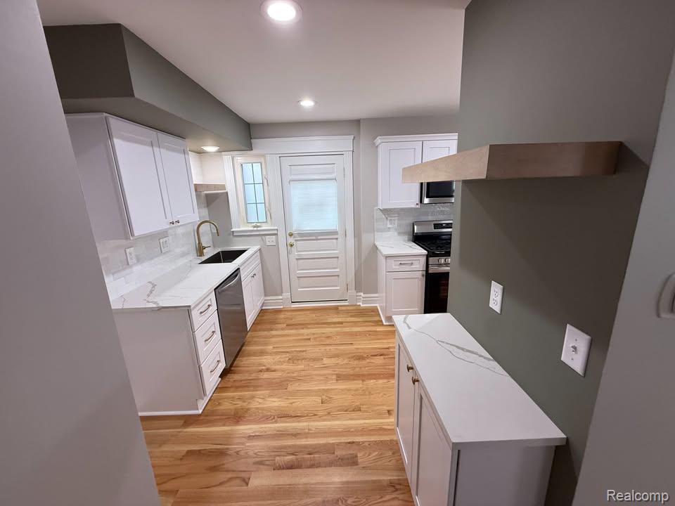 1684 Graefield Road Property Photo 11