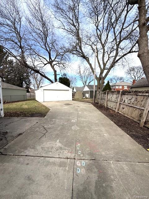 414 Moross Road Property Photo 2