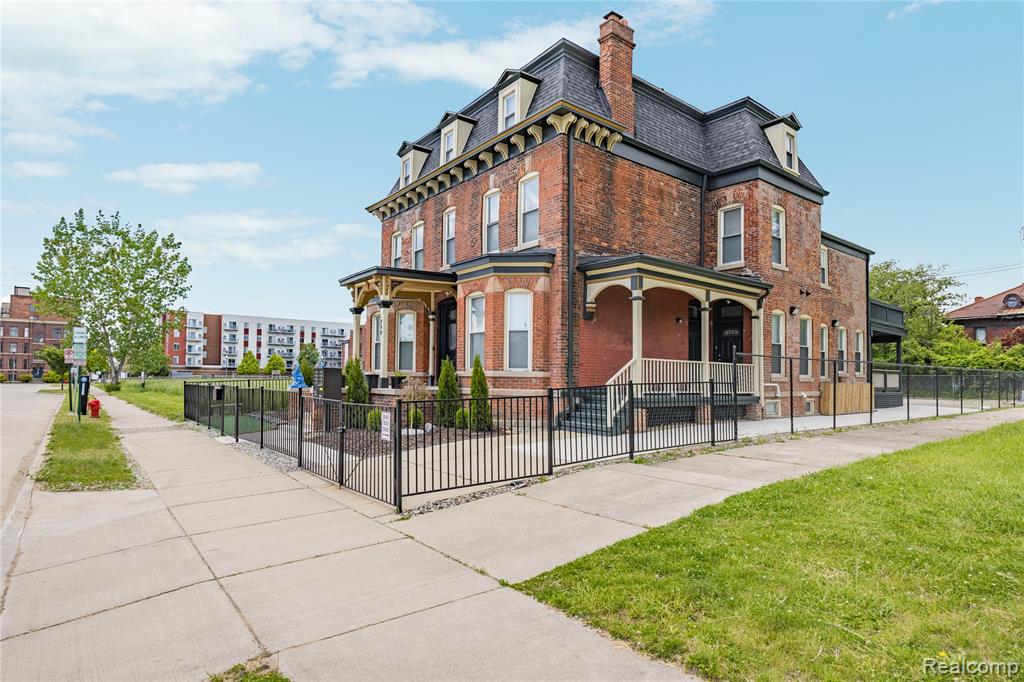 269 Watson Street Property Photo 1