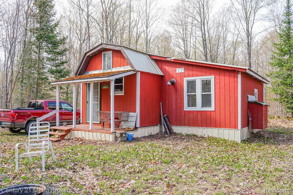 21821 Krenkel Property Photo 2