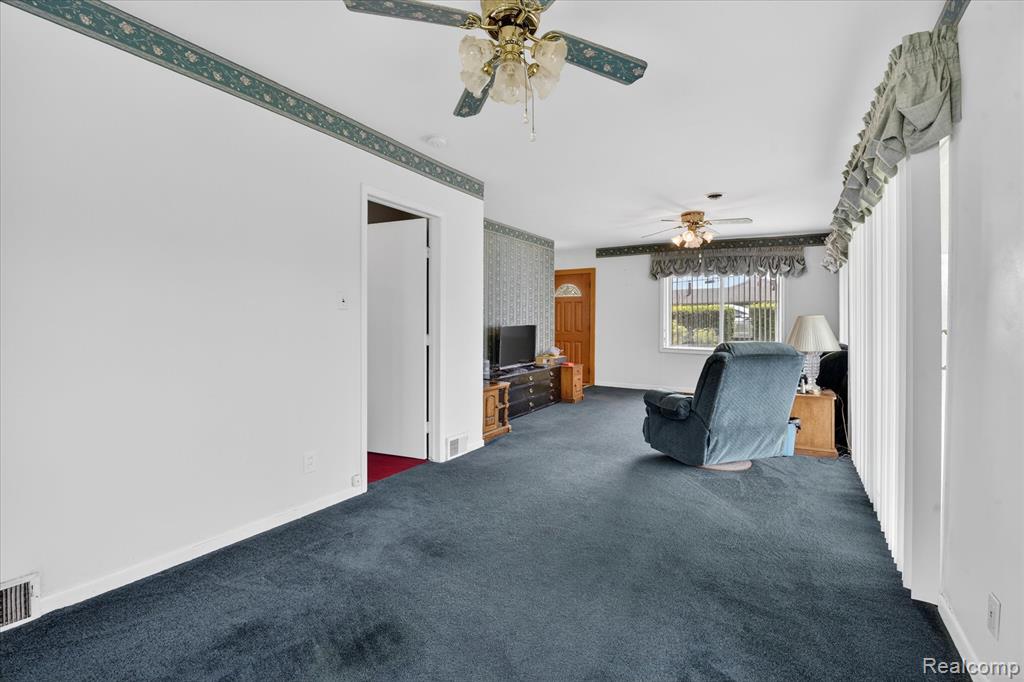 29886 Pointe Drive Property Photo 12