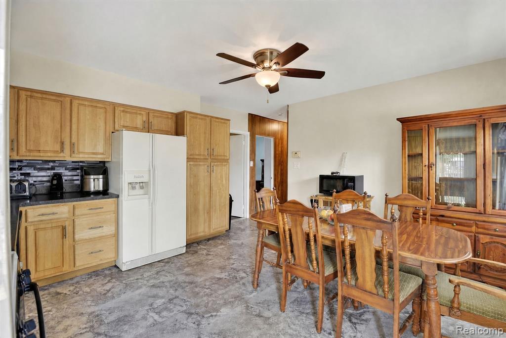 29886 Pointe Drive Property Photo 15