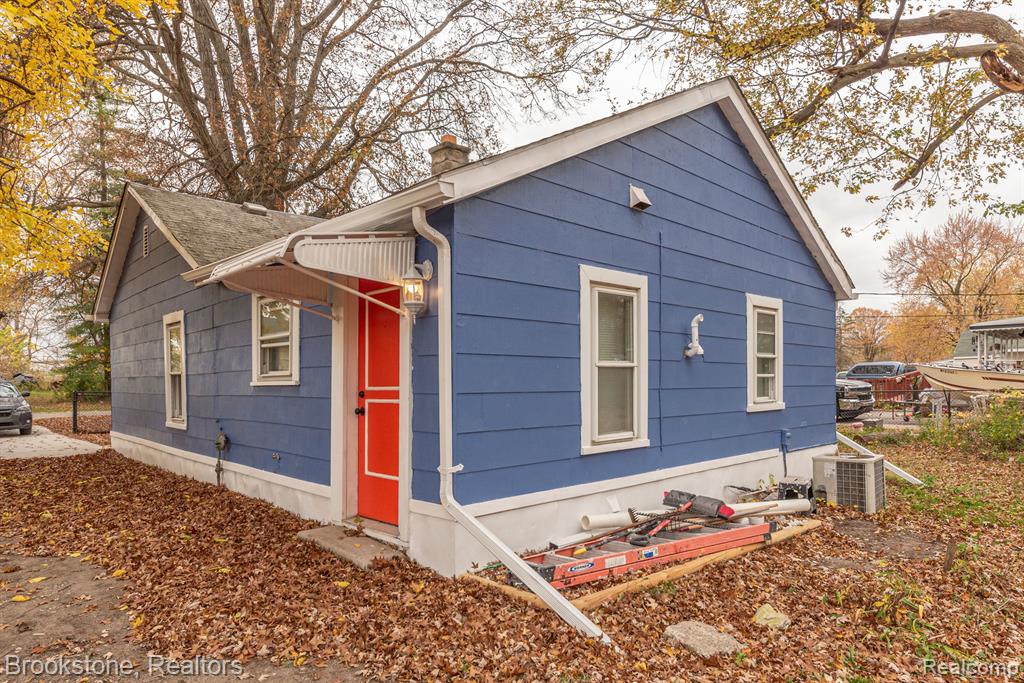 27620 Newcastle Street Property Photo 24