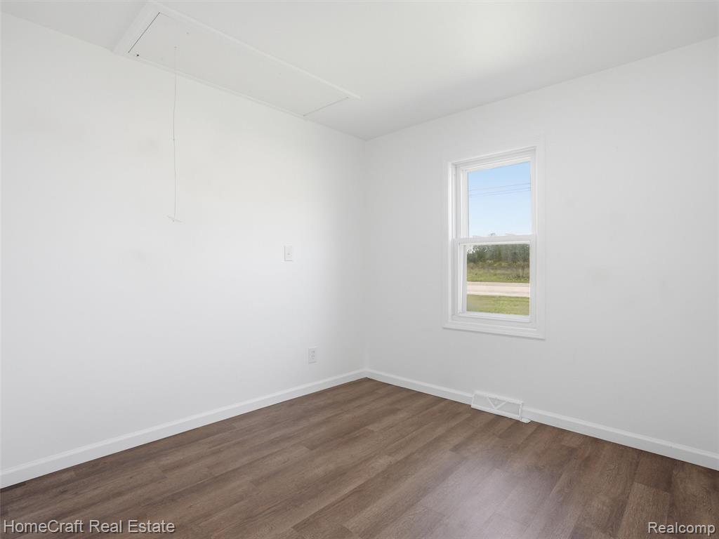 31245 Beverly Road Property Photo 5