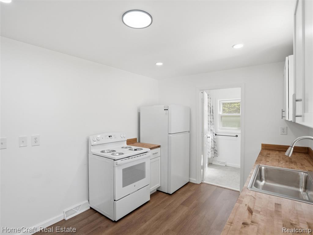 31245 Beverly Road Property Photo 9