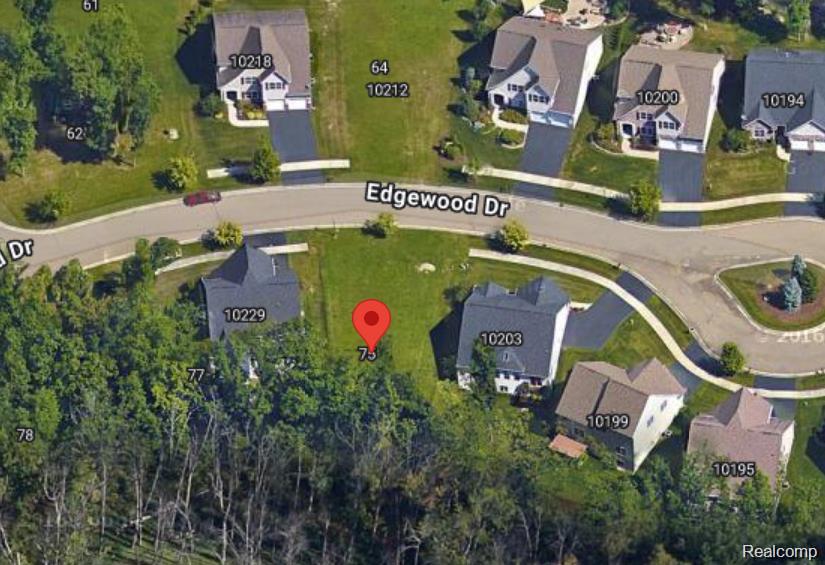 Unit 75 Edgewood Drive Property Photo 2