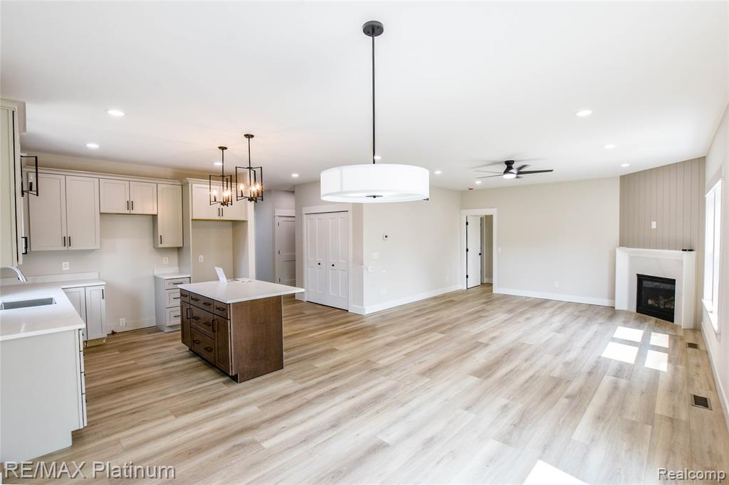 4570 Stillmeadow Property Photo 13
