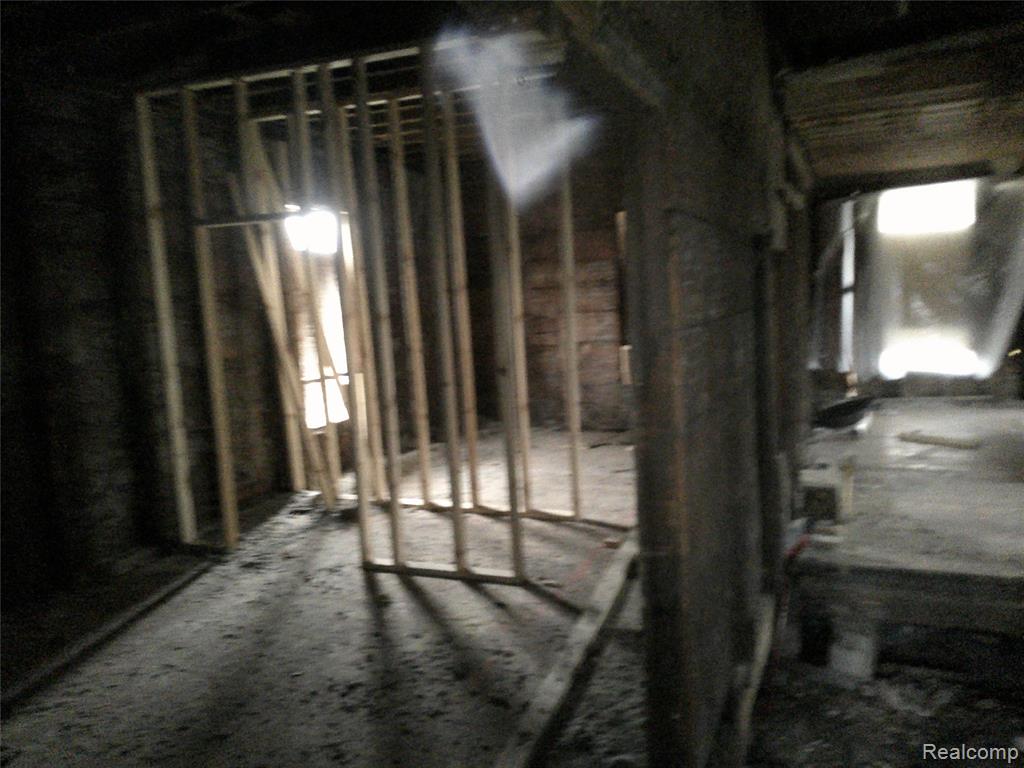 301 Chesaning Street Property Photo 7