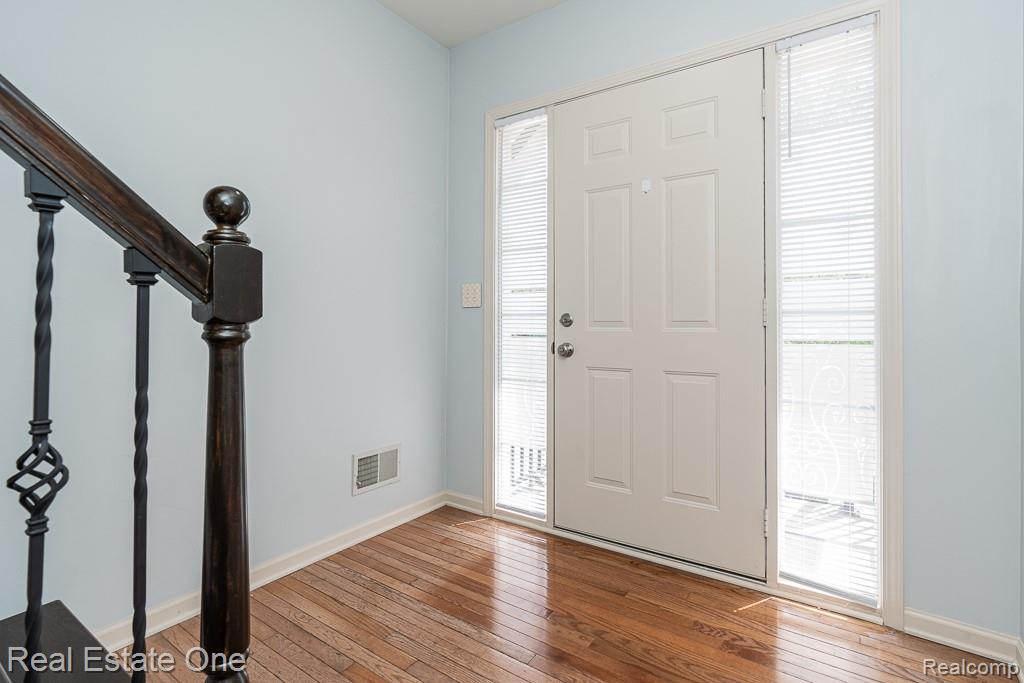 6963 Edgewater Drive Property Photo 22