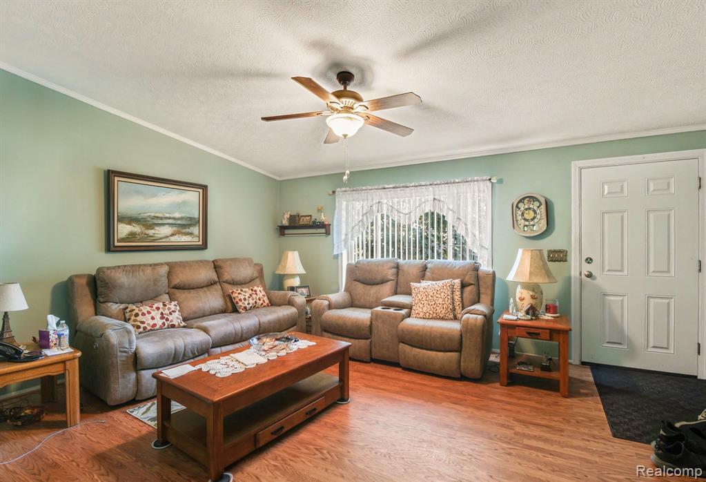 326 Basket Br Property Photo 2