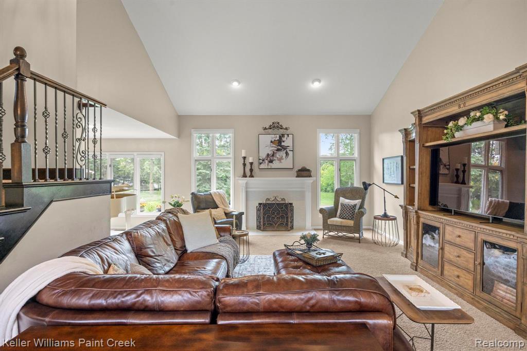 14092 Middlebury Property Photo 6