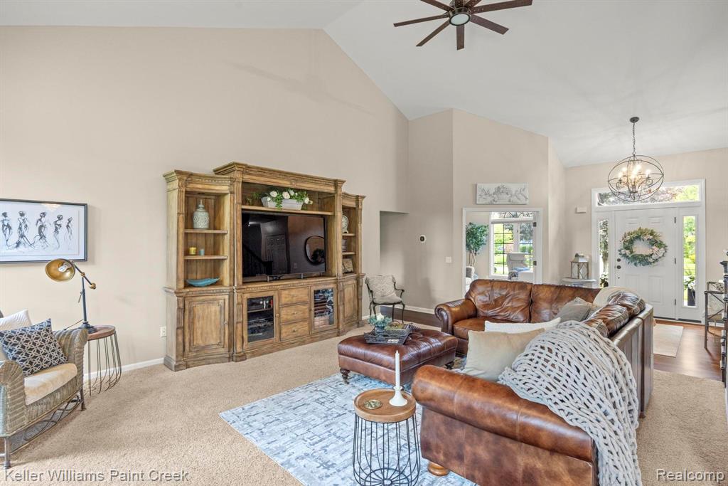 14092 Middlebury Property Photo 7