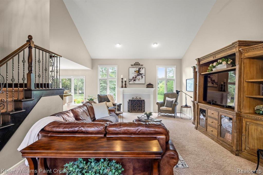 14092 Middlebury Property Photo 8