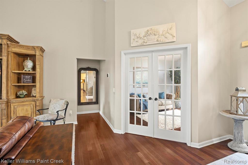 14092 Middlebury Property Photo 9