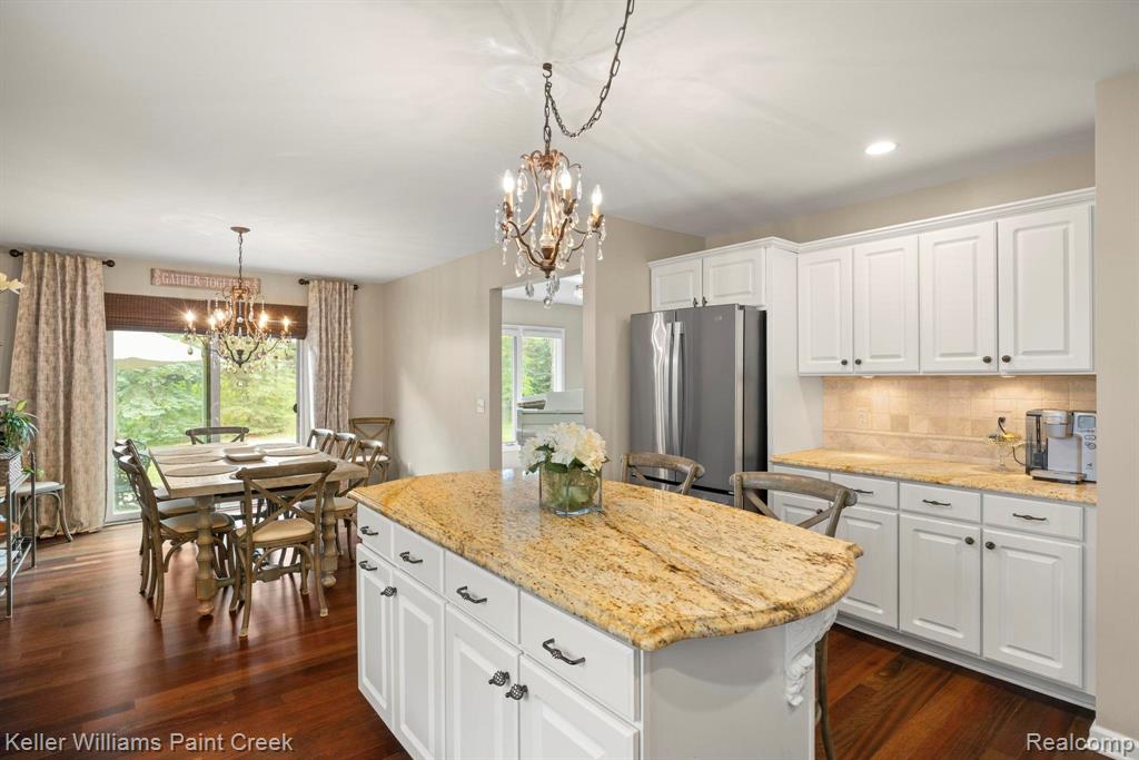 14092 Middlebury Property Photo 15