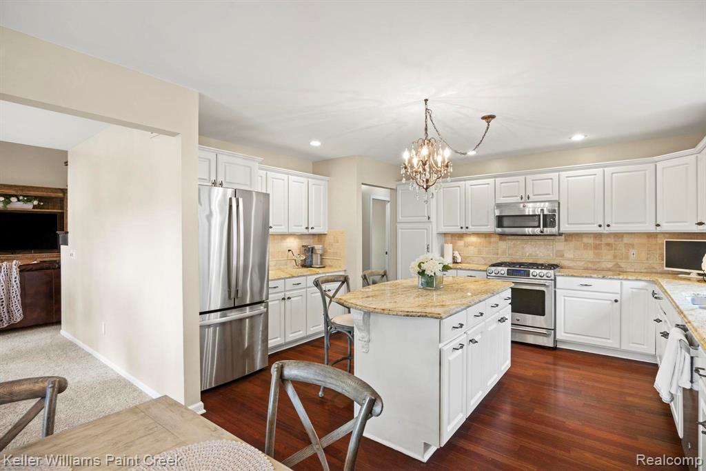 14092 Middlebury Property Photo 16