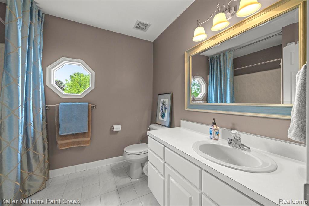 14092 Middlebury Property Photo 27