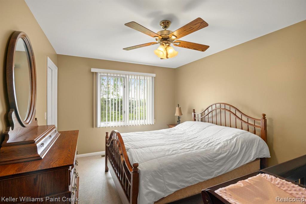 14092 Middlebury Property Photo 32