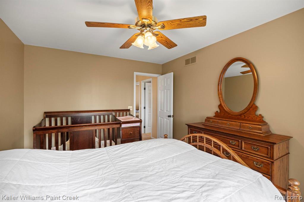 14092 Middlebury Property Photo 33