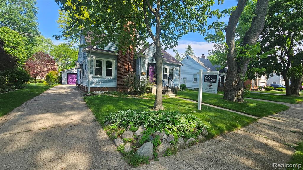 211 Starr Avenue Property Photo 2