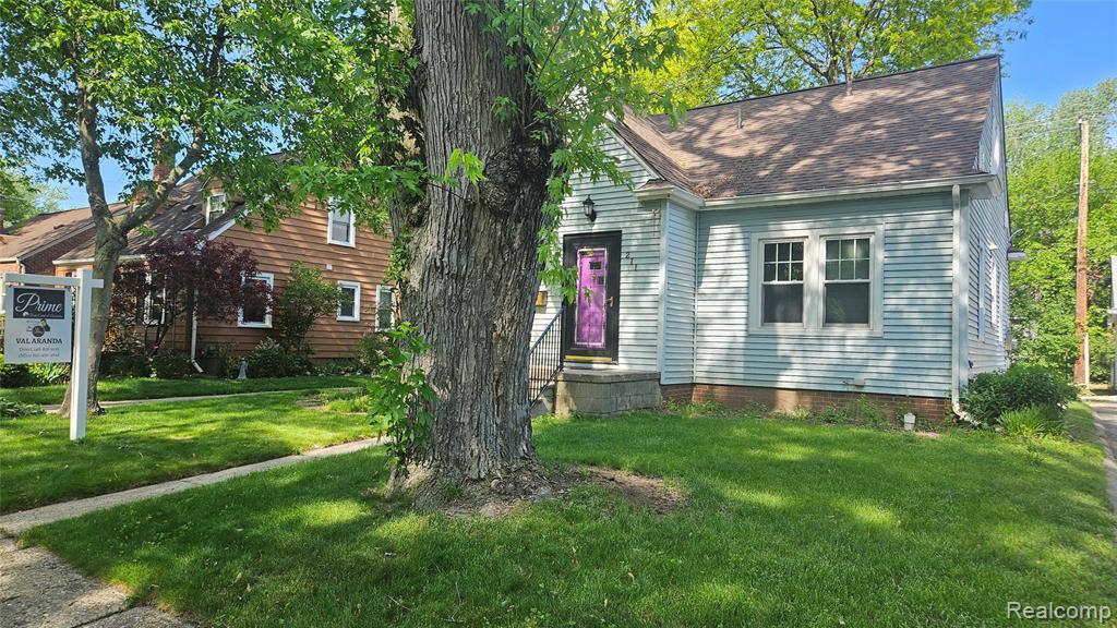 211 Starr Avenue Property Photo 3