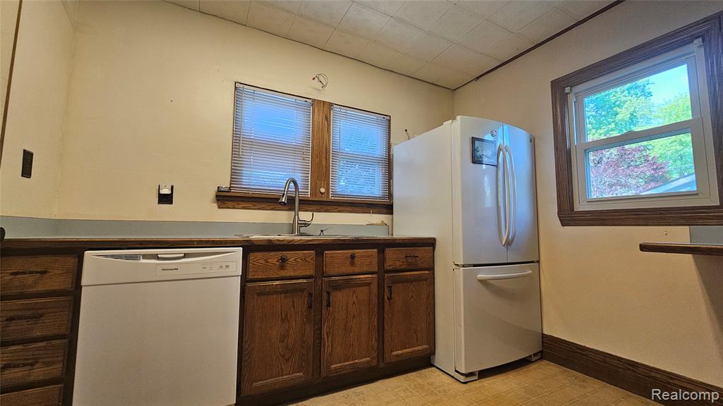 211 Starr Avenue Property Photo 9