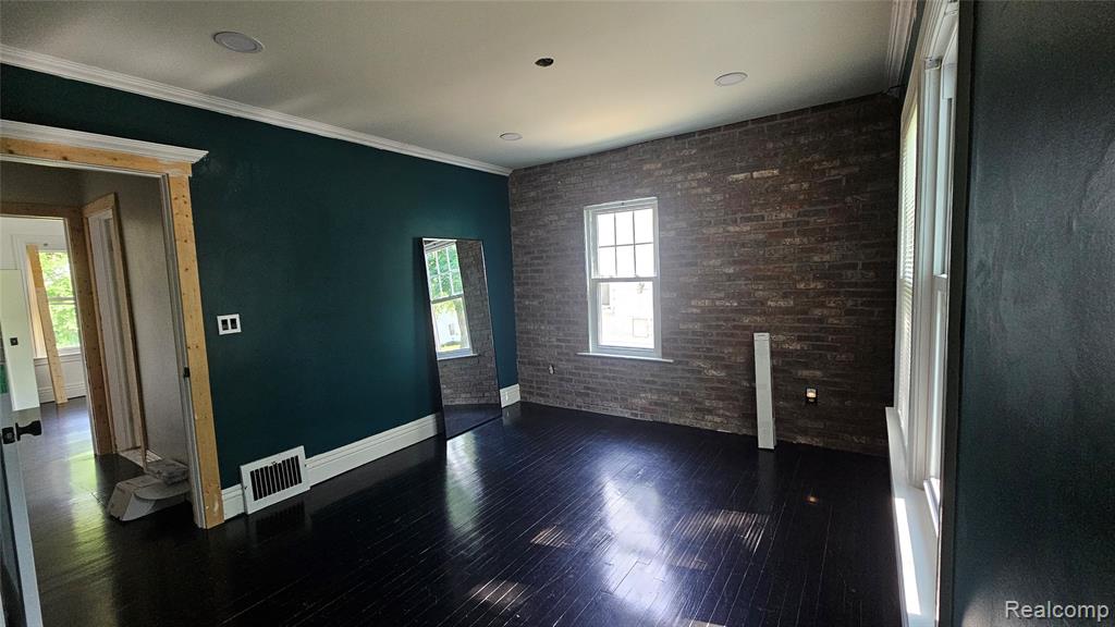 211 Starr Avenue Property Photo 15